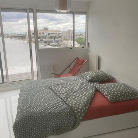 14Eme Et Der Etage "Arty" Avec 2 Chambres Et Vue Panoramique ! Créteil Eksteriør billede