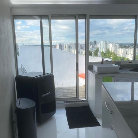 14Eme Et Der Etage "Arty" Avec 2 Chambres Et Vue Panoramique ! Créteil Eksteriør billede